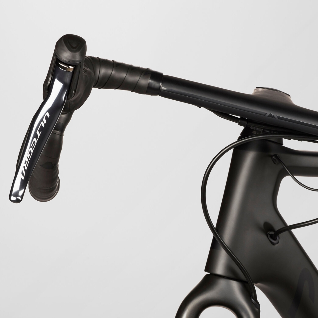 Ultimate DI2 Carbon bicycle rental